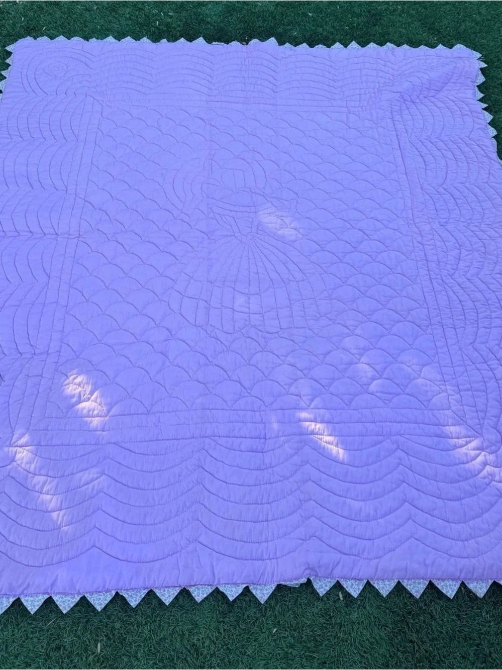 White Quilted Bedspread with Pink Appliqué Center Panel Sunbonnet/Umbrella Girl
